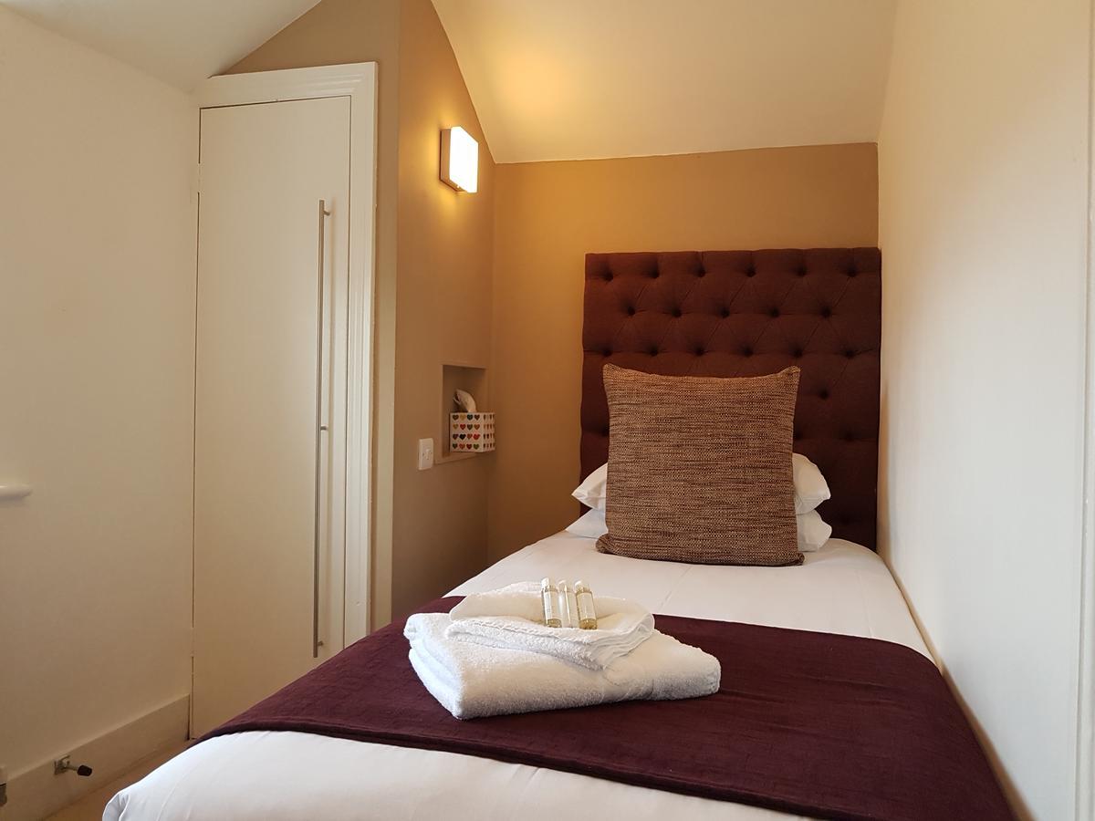 フォークストン ザ レリッシュ Bed & Breakfast エクステリア 写真