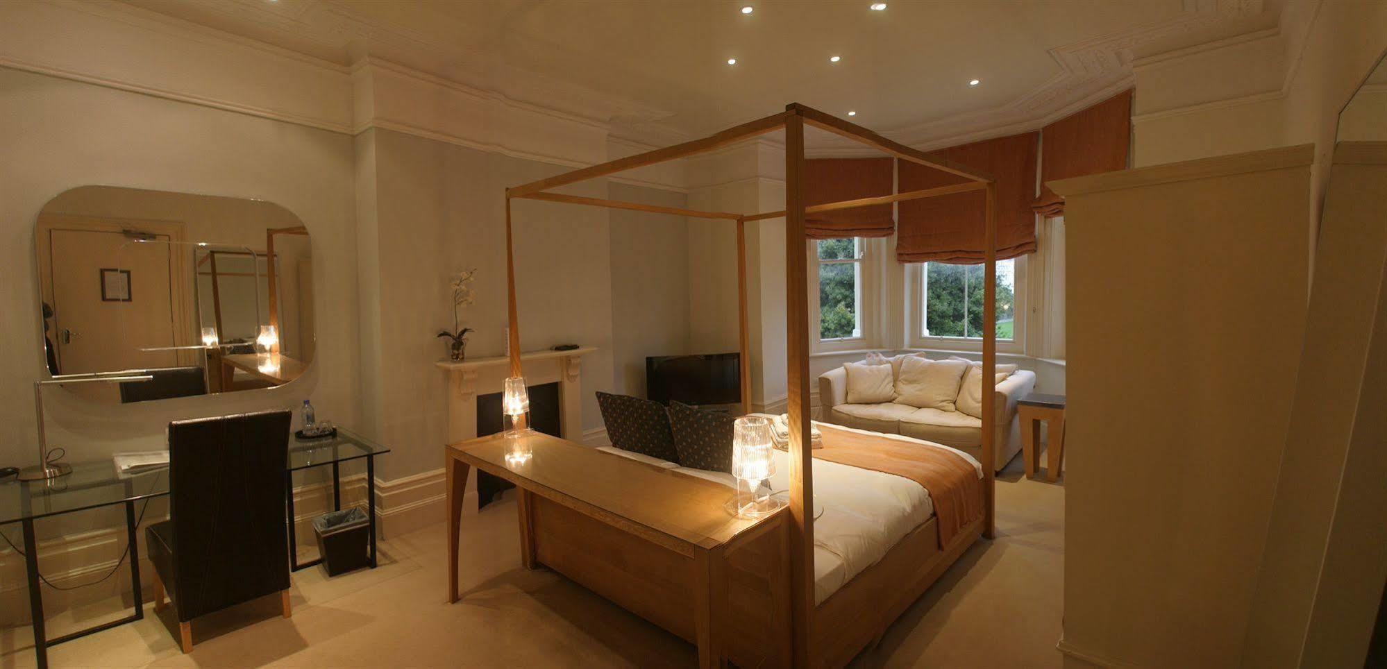 フォークストン ザ レリッシュ Bed & Breakfast エクステリア 写真