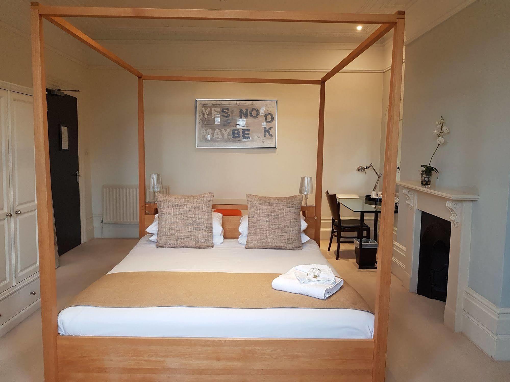 フォークストン ザ レリッシュ Bed & Breakfast エクステリア 写真