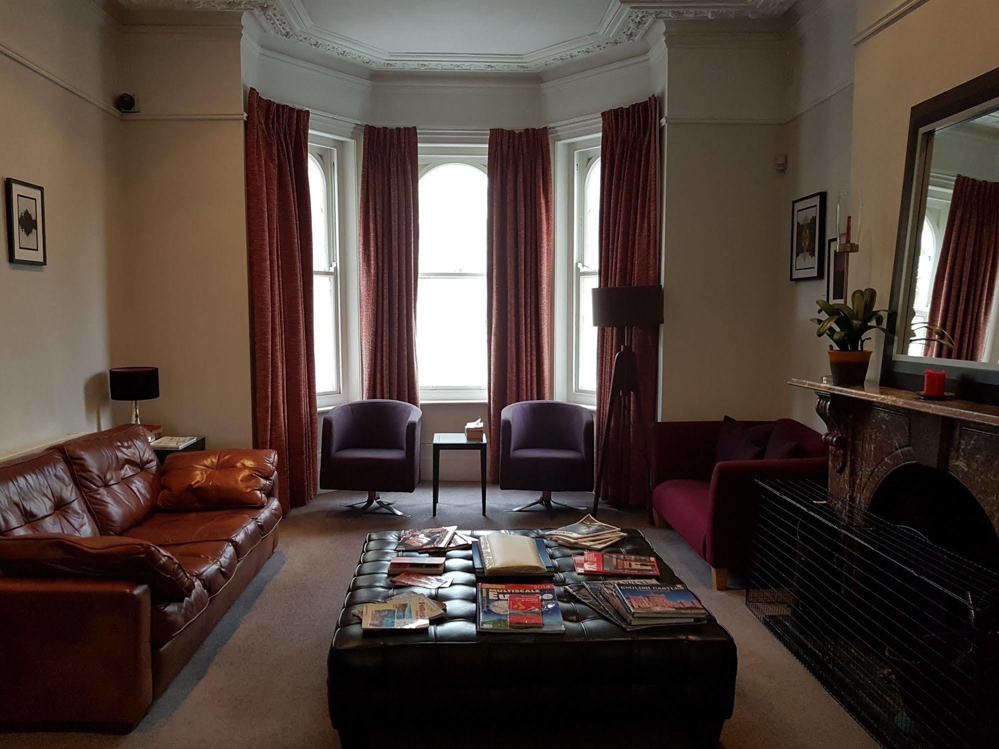 フォークストン ザ レリッシュ Bed & Breakfast エクステリア 写真